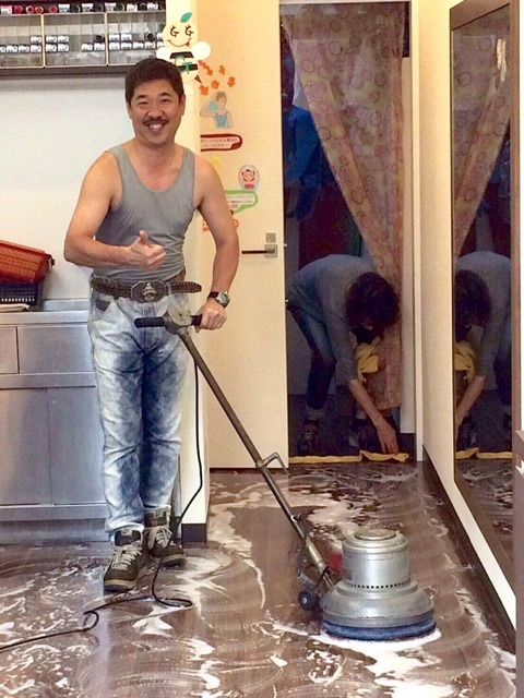 {ECE0A09A-D2D3-426A-98F9-37E4FA3AA537}