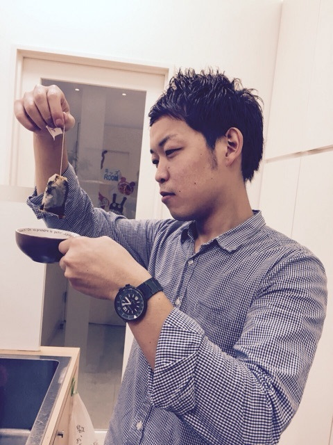 {704D1C0A-5502-4B08-BBC2-62FFBBEC1FDF:01}