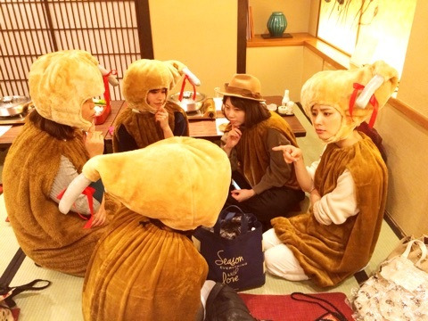 {438E5ECF-5F5E-4FF0-9C23-C3206829014F:01}