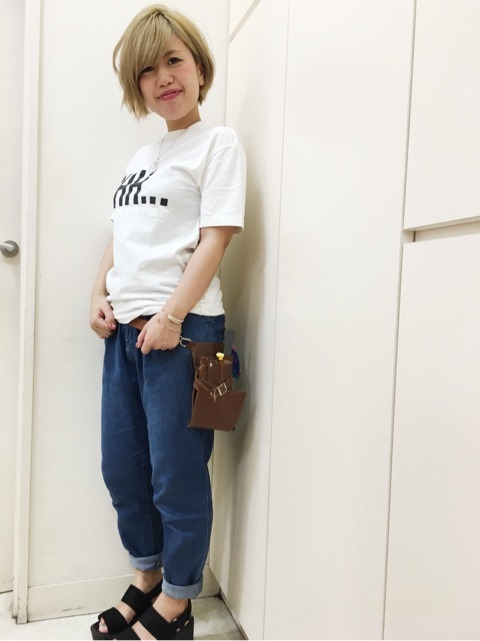 {E71DBBEA-2C80-4D76-B0B1-49D74405A144}