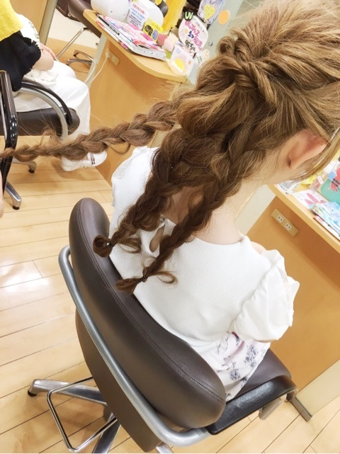 {DD9E4A81-F4AA-40E7-A811-92C29C7DB0BD}