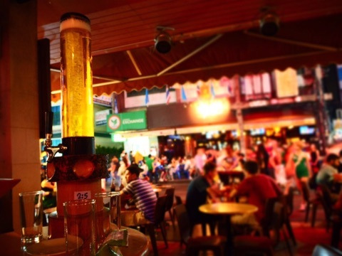 {FFF00005-1A71-48E9-B3BC-88FC32B49575}