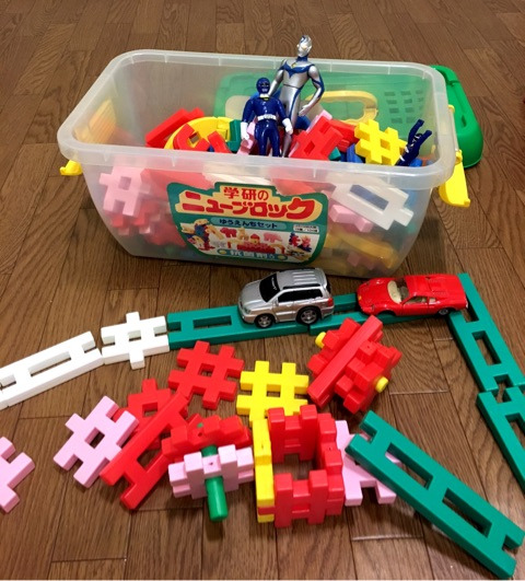 {DF6B7EEB-9A29-4E8B-9E1D-0F7EB91FFD10}