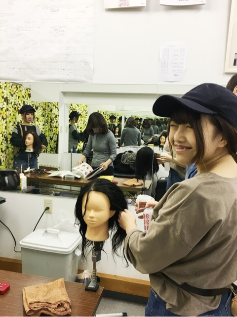 {9425289D-7BD2-490B-B7A9-AF584BE13691}